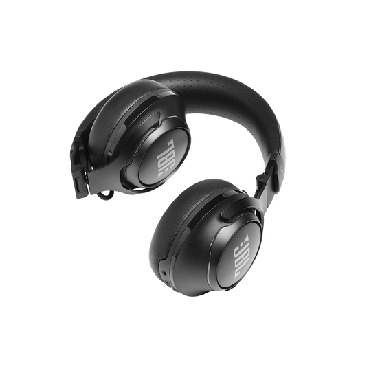 JBL Club 700BT - Black - Wireless on-ear headphones - Detailshot 4